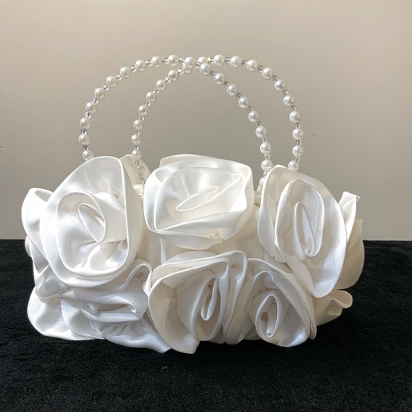 Women’s White Satin Floral Handbag - Picture 6 of 12